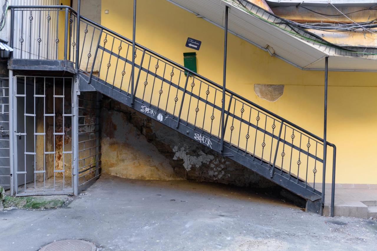 На Дерибасівській Odesa Exterior foto